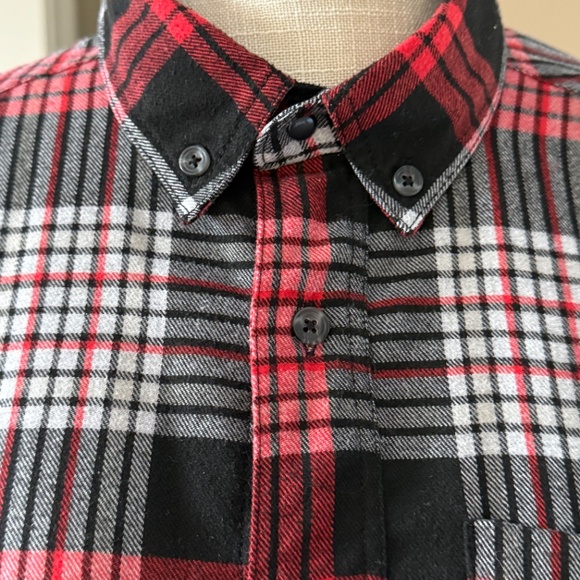 Men's KAVU Red Black Plaid Long Sleeve Button Down Shirt Size M - Picture 8 of 12